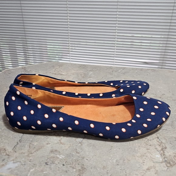 BC Footware Slip-on Flats- Size 8.5 - Picture 4 of 8